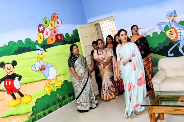   अध्यक्षा CWA का RCWA ग्रुप केंद्र भुवनेश्वर  दौरा